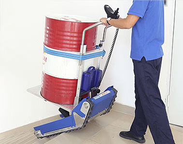 CT310_moving-oil-drum_jpg